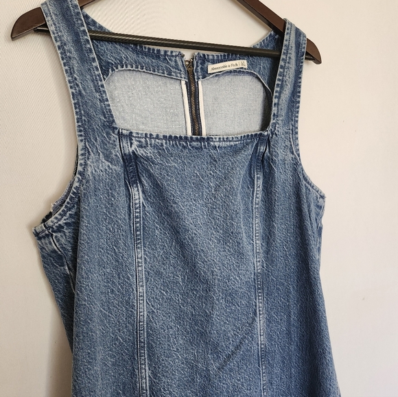 Abercrombie & Fitch Denim Mini Dress Size L - Picture 2 of 6